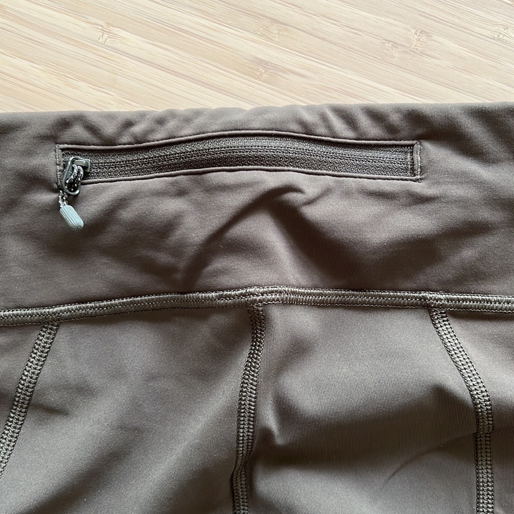 Lululemon capri mesh leggings - Picture 4 of 5